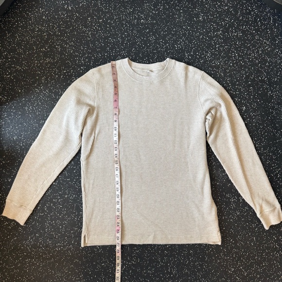 Uniqlo Waffle Knit Long Sleeve - Picture 4 of 5